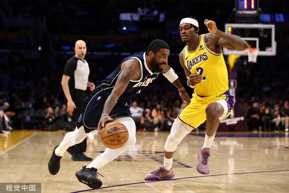 效力于悉尼 效力于悉尼